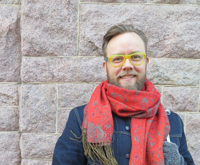 Kuva: Maarit Piippo. Niko Lindgren tunnetaan Mending Nekona. Hän on aktiivi Korjauskaupunki-yhteisössä.