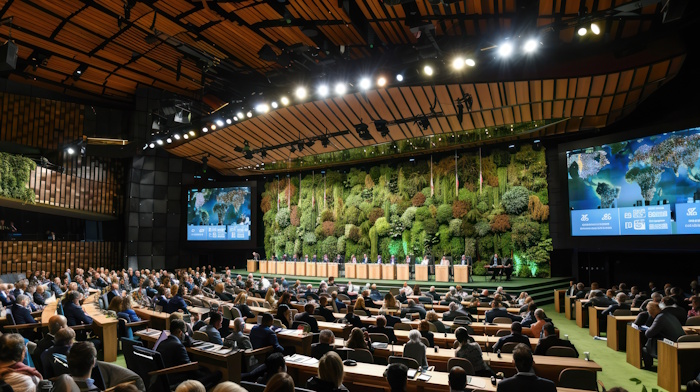 Kuva: Adobe Stock AI. Euroopan ilmasto- ja ympäristöministerit kävivät vaikeat neuvottelut, mutta pääsivät yhteisymmärrykseen viime hetkillä ennen YK:n ilmastokokousta. (Kuvituskuva on tekoälyn luoma.)