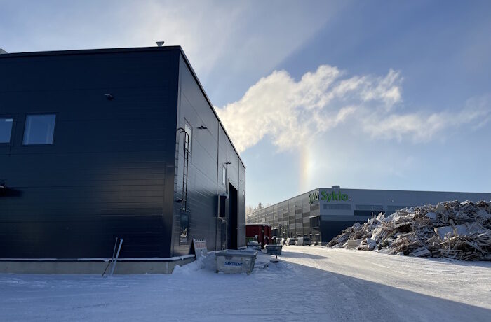 Kuva: Elina Saarinen. Syklo on rakentanut Hyvinkäälle uutta käsittelykapasiteettia ja laajentanut tonttia. Uudet sosiaalitilat palvelevat pian entistä paljon suurempaa työntekijäjoukkoa.