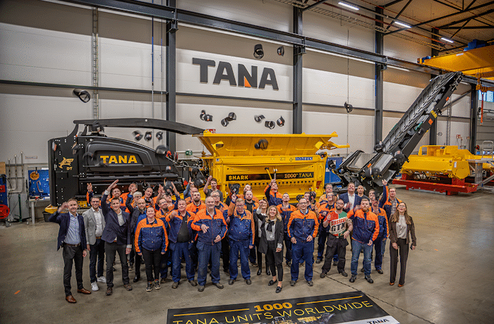 Kuva: Tana. Toijala Works ja Tana juhlivat marraskuussa tuhannen Tana-koneen valmistumista.