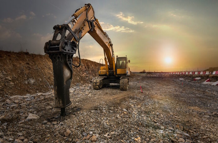 Kuva: Adobe Stock. Kierrätyskiviaineksia kuten betonimursketta käytetään Suomessa uusiomaarakentamisessa. Euroopan komission tutkimuslaitos valmistelee sisämarkkinoille yhteisiä sääntöjä, joiden avulla tietyt kiviainekset pääsisivät eroon jätestatuksestaan.