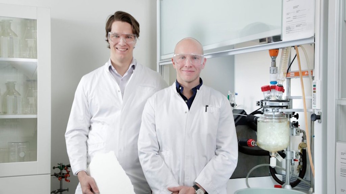 Kuva: Timo Kauppila. Elea & Lili tekee yhteistyötä johtavien selluloosa- ja biomateriaalialanyritysten kanssa, kertovat perustajat Miika Nikinmaa ja Tatu Miettinen.