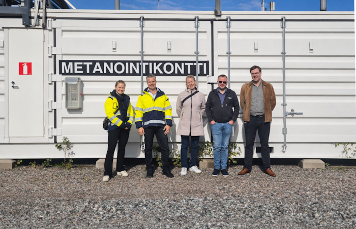 Kuva: Q-Power. Yhteistyökumppanit kuvassa vasemmalta oikealle: Ann-Sofi Lenander (Redrock Energy Ab), Anders Wiklund (Redrock Energy Ab), Lotta Nummelin (Redrock Energy Ab), Kenneth Rosenberg-Brunila (Redrock Energy Ab) ja Marko Niskanen (Q Power Oy).