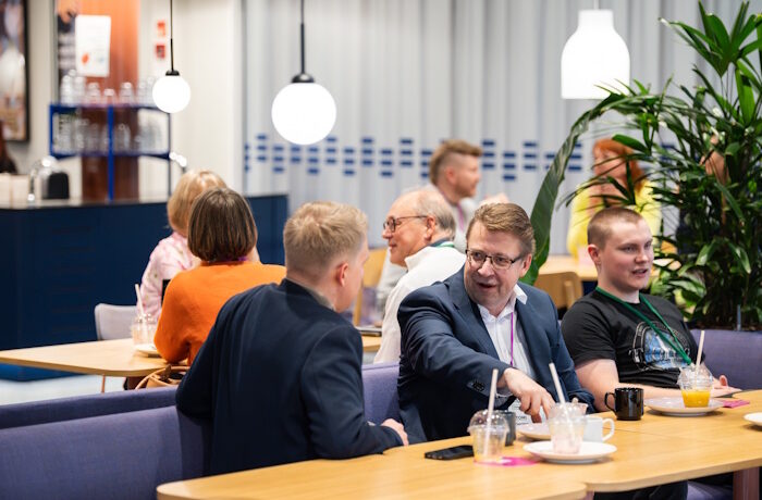 Kuva: Kasvu Open / Matias Ulfves. Kasvu Open -sparraukseen on osallistunut noin 180 yritystä. Näistä kasvupotentiaalisimmat palkitaan Kasvu Open Karnevaali -tapahtumassa lokakuussa.