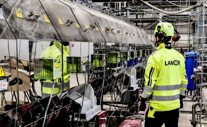 Kuva: Lamor. Kilpilahden pyrolyysilaitos muuntaa muovijätteen uusioöljyksi, josta saadaan neitseellisen veroista raaka-ainetta uusien tuotteiden valmistukseen.